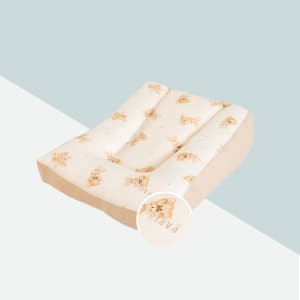 ที่นอนกันแหวะนม ที่นอนกันกรดไหลย้อน ที่นอนสำหรับเด็กทารก แบบ Memory Foam (ลาย Cozy Bunny)